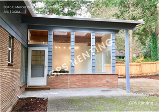 8045 E Mercer Way in Mercer Island, WA - Building Photo - Building Photo
