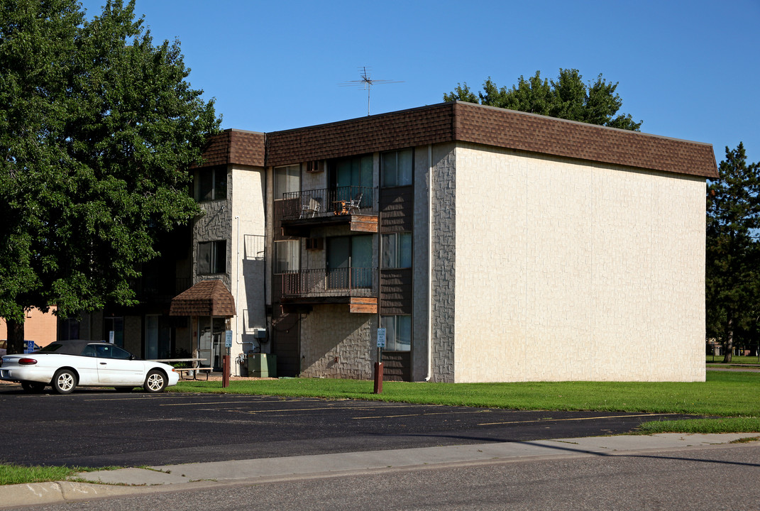 Fern Court Apartments in Big Lake, MN - Building Photo