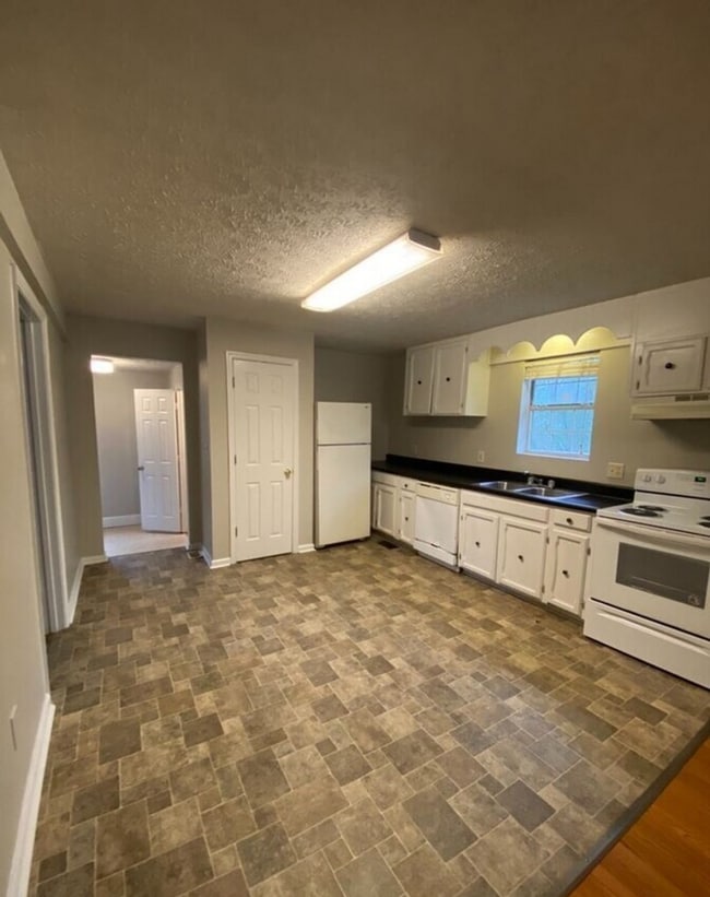 314 Tarver St SE in Jacksonville, AL - Building Photo - Building Photo