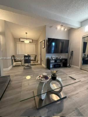 10730 SW 40th St in Miami, FL - Building Photo - Building Photo