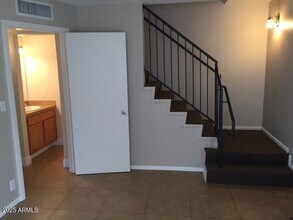 1261 N Granite Reef Rd in Scottsdale, AZ - Building Photo - Building Photo