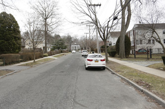 Scarsdale Views in White Plains, NY - Building Photo - Building Photo