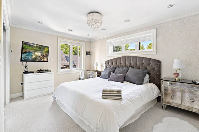 2455 W 7th Ave in Vancouver, BC - Building Photo - Building Photo