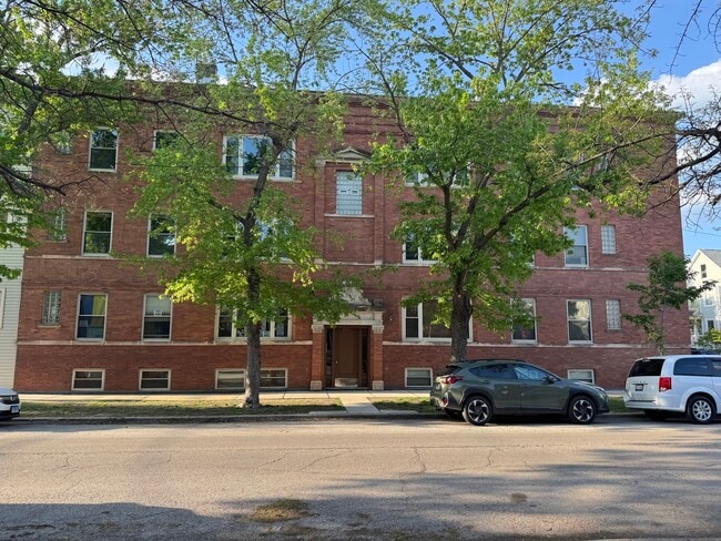 property at 2206 W School St