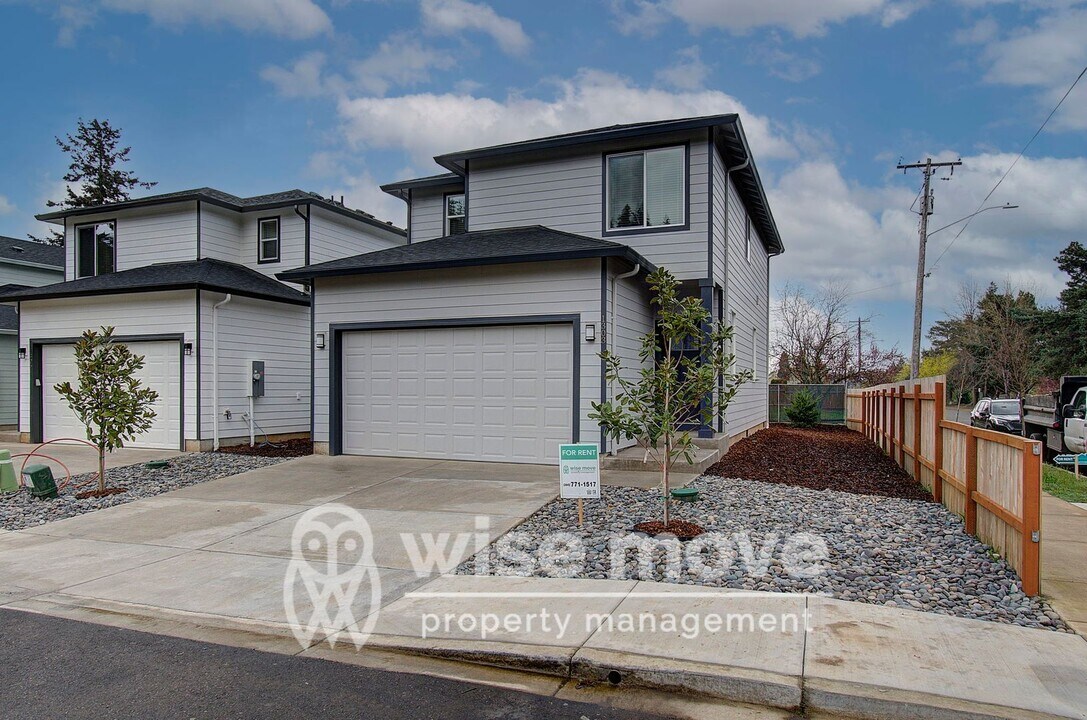 1305 N Garrison Rd in Vancouver, WA - Building Photo