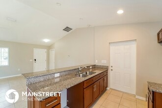 6100 Deer Run Rd in North Port, FL - Building Photo - Building Photo
