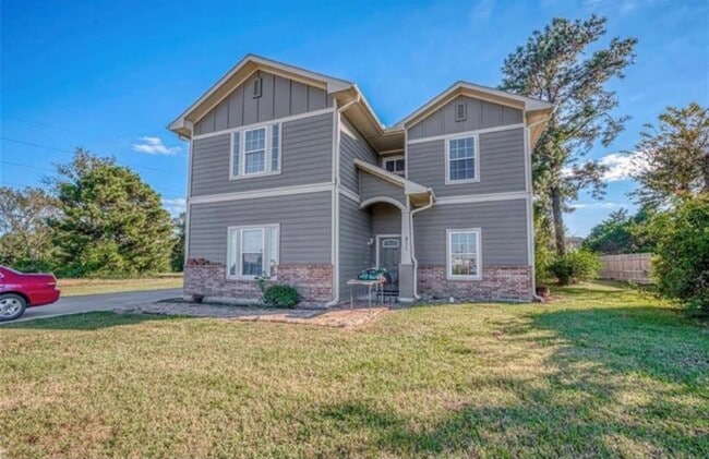 property at 511 Dahlia St