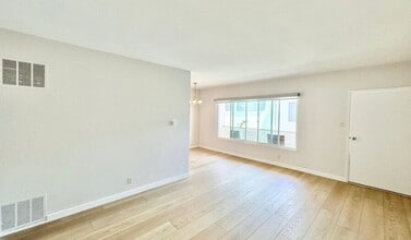 1017 5th St in Santa Monica, CA - Building Photo - Building Photo