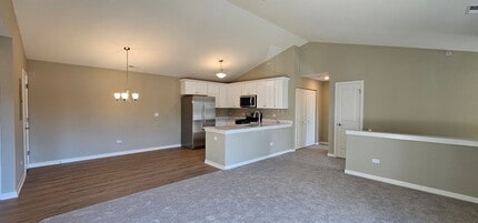 422 Timber Pointe Dr in Joliet, IL - Building Photo - Building Photo