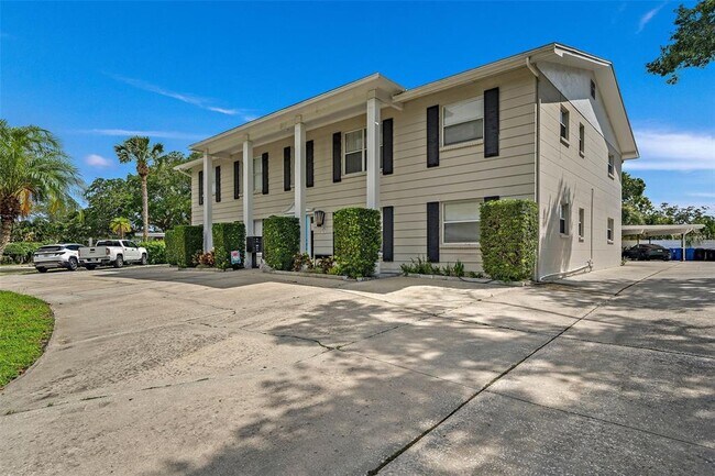 503 Monterey Blvd NE in St. Petersburg, FL - Building Photo - Building Photo