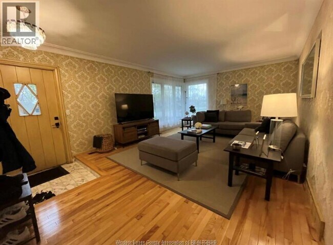 1548 Villa Maria Blvd N in Windsor, ON - Building Photo - Building Photo