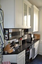 1658 Avon Pl NW, Unit A in Washington, DC - Building Photo - Building Photo