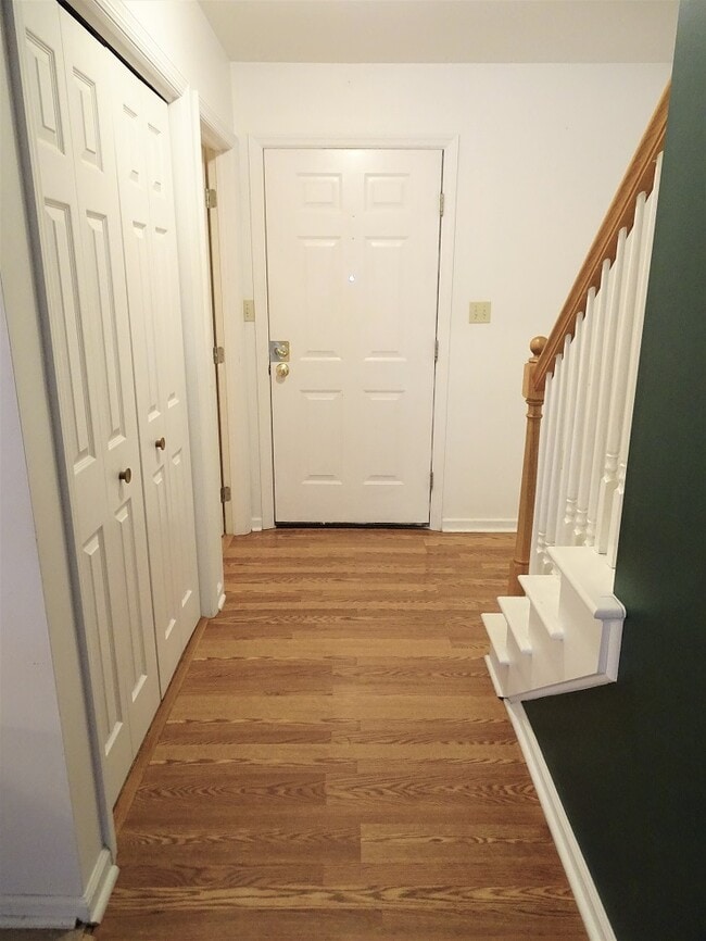 932 Orchard St in Akron, PA - Building Photo - Building Photo