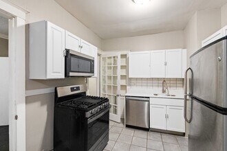 8950 S Bishop St in Chicago, IL - Building Photo - Building Photo