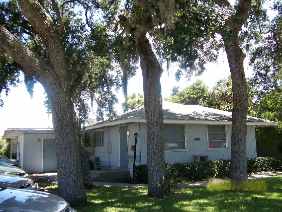 2055 Arlington St in Sarasota, FL - Building Photo - Building Photo