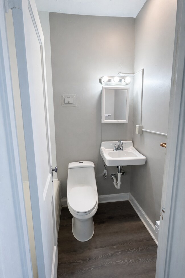 717 S Cedar Ave in Owatonna, MN - Building Photo - Building Photo