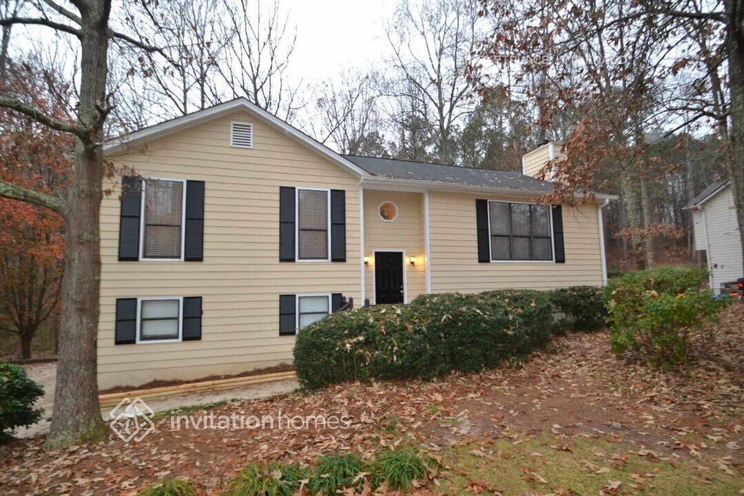 976 Davis Mill Rd S in Dallas, GA - Foto de edificio