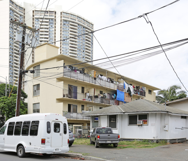 2386 Kapiolani Blvd in Honolulu, HI - Building Photo - Building Photo