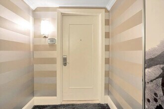 4401 Collins Ave in Miami Beach, FL - Building Photo - Building Photo