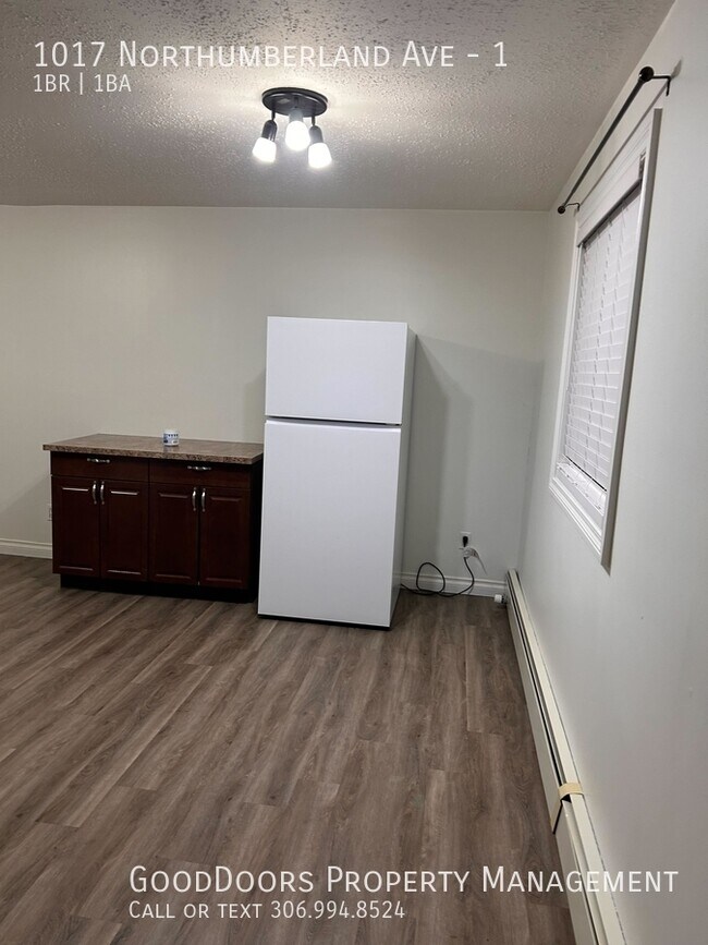 1017 Northumberland Ave in Saskatoon, SK - Building Photo - Building Photo