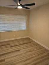 340 E Shamrock St in Rialto, CA - Foto de edificio - Building Photo