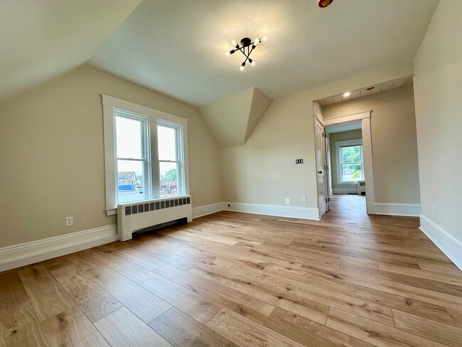 304 Main St, Unit 2 in Winthrop, MA - Building Photo - Building Photo
