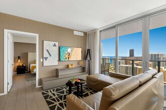 4010 S Ocean Dr in Hollywood, FL - Building Photo - Building Photo