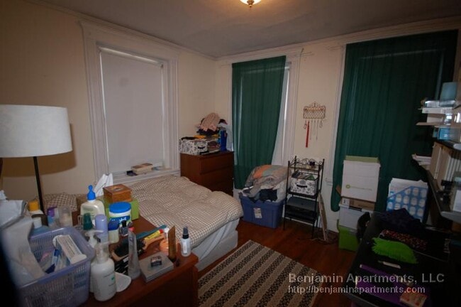 property at 33 Walbridge St