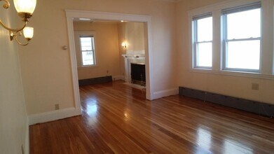 13 Quincy St in Medford, MA - Building Photo - Building Photo