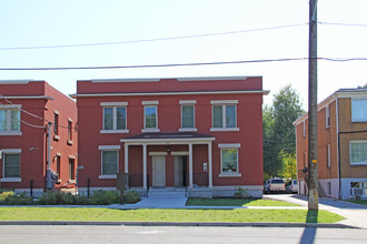 Smith South Apartments in Salt Lake City, UT - Building Photo - Building Photo