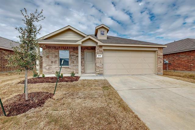 2813 Ozark Cir in Oak Point, TX - Foto de edificio