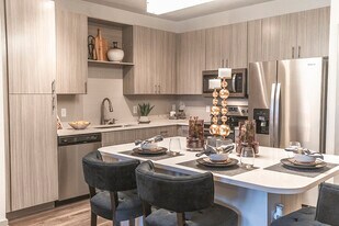 Integra Sunrise Parc in Kissimmee, FL - Building Photo