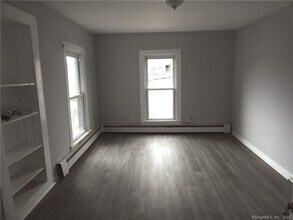 177 E Pearl St in Torrington, CT - Building Photo - Building Photo