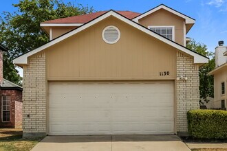 1130 Colbert Ln in Duncanville, TX - Building Photo - Building Photo