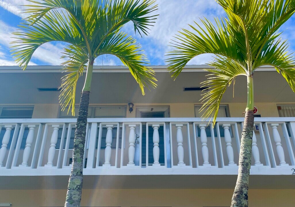 201 S J St in Lake Worth Beach, FL - Building Photo