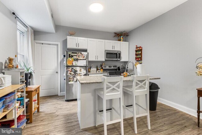 954 Shackamaxon St in Philadelphia, PA - Building Photo - Building Photo