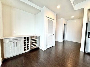 3120 Smith St in Houston, TX - Foto de edificio - Building Photo