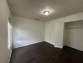 3848 Waldorf St in Fort Worth, TX - Building Photo - Building Photo