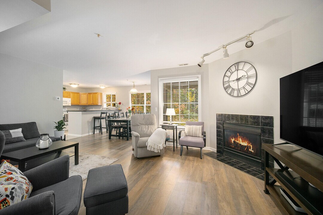 2765 Barclay Way in Ann Arbor, MI - Building Photo