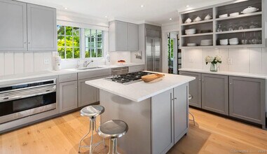 18 Milton Pl in Norwalk, CT - Building Photo - Building Photo