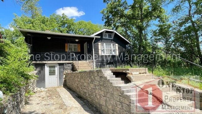 property at 4435 S Benton Ave