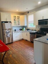 731 Parker St, Unit 1 in Boston, MA - Building Photo - Building Photo