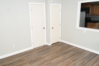 139 S Main St in Laconia, NH - Foto de edificio - Building Photo