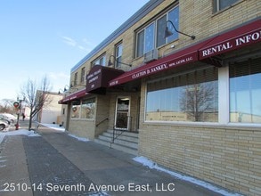 2510 7th Ave E in North St. Paul, MN - Building Photo - Building Photo