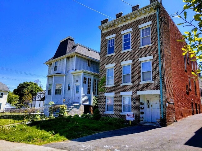 286 Western Ave, Unit 2nd FL in Albany, NY - Building Photo - Building Photo