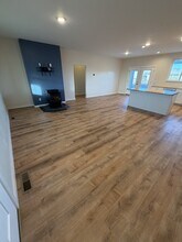 4280 NE Alexander Way in Mountain Home, ID - Building Photo - Building Photo