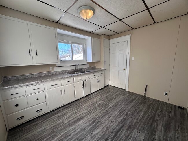 124 N Beard St in Danville, IL - Building Photo - Building Photo