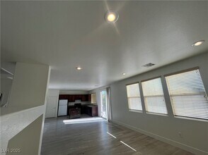 6732 Sea Swallow St in North Las Vegas, NV - Building Photo - Building Photo
