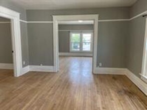 318 Broad St in Oshkosh, WI - Building Photo - Building Photo