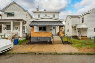 219 Millbridge St in Pittsburgh, PA - Building Photo - Building Photo